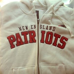 NFL Apparel Patriots Women’s Zip-up Hoodie